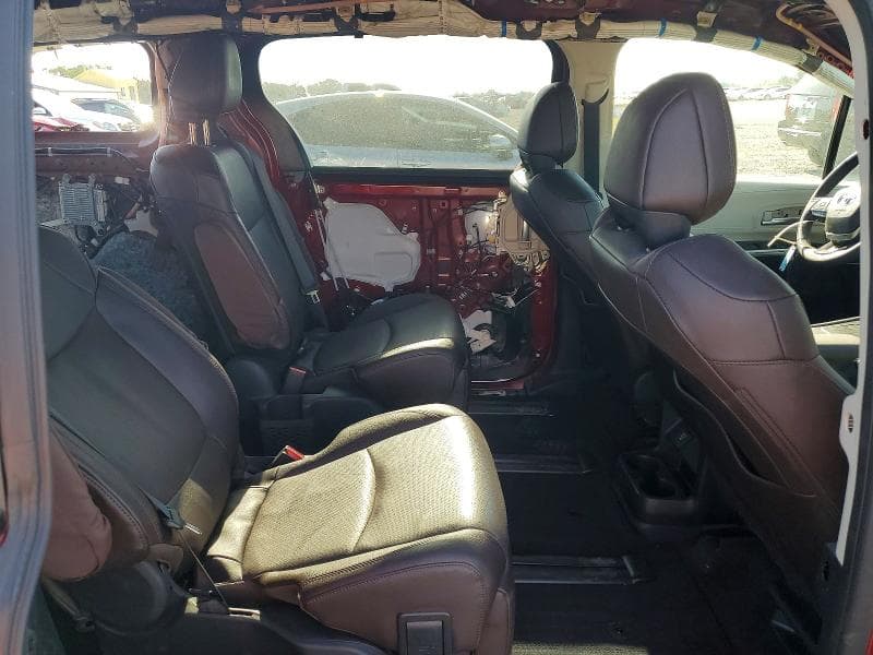 2024 TOYOTA SIENNA PLATINUM 7-PASSENGER 11