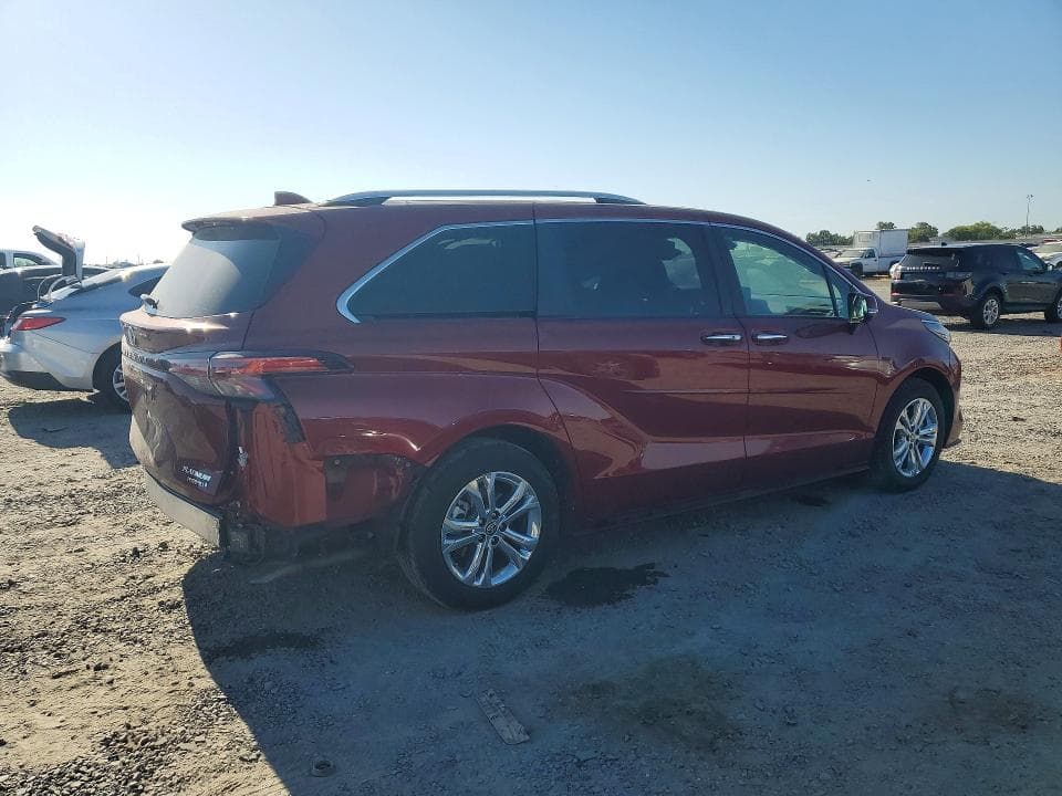 2024 TOYOTA SIENNA PLATINUM 7-PASSENGER 3