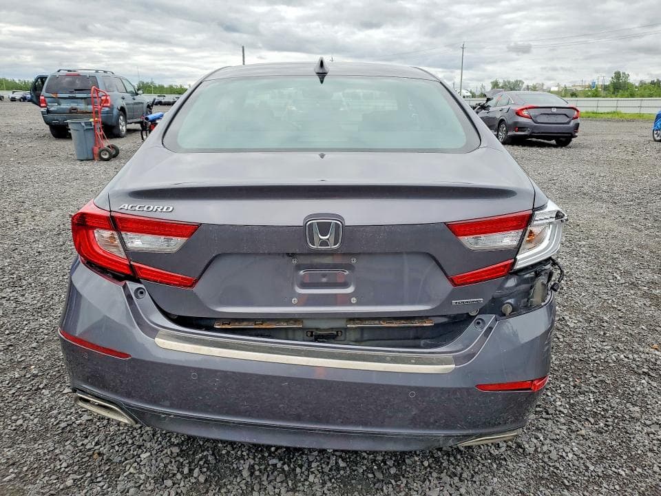2018 HONDA ACCORD TOURING 6