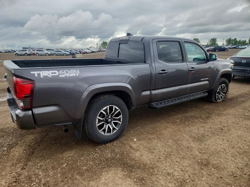 2018 TOYOTA TACOMA SR5 V6 3