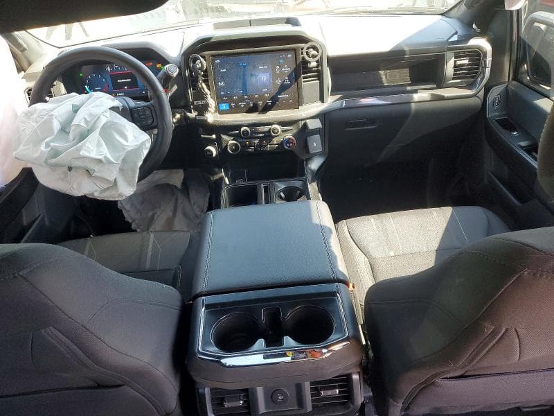 2025 FORD F150 STX 8