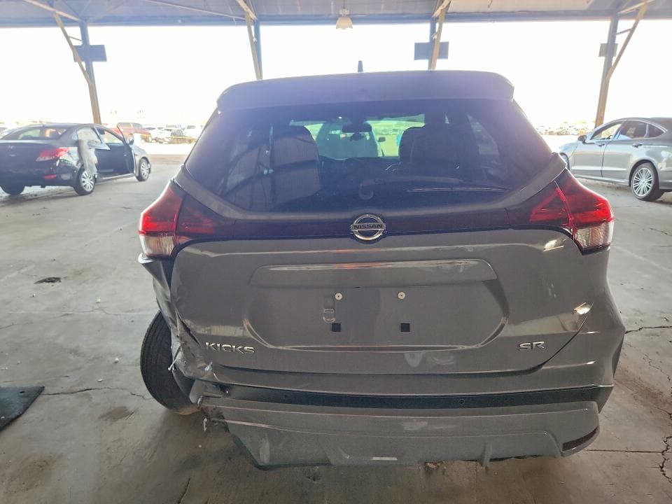 2021 NISSAN KICKS SR 6