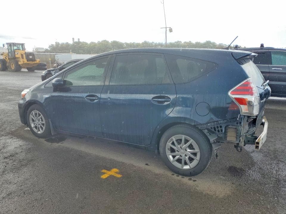 2017 TOYOTA PRIUS V TWO TWO 2
