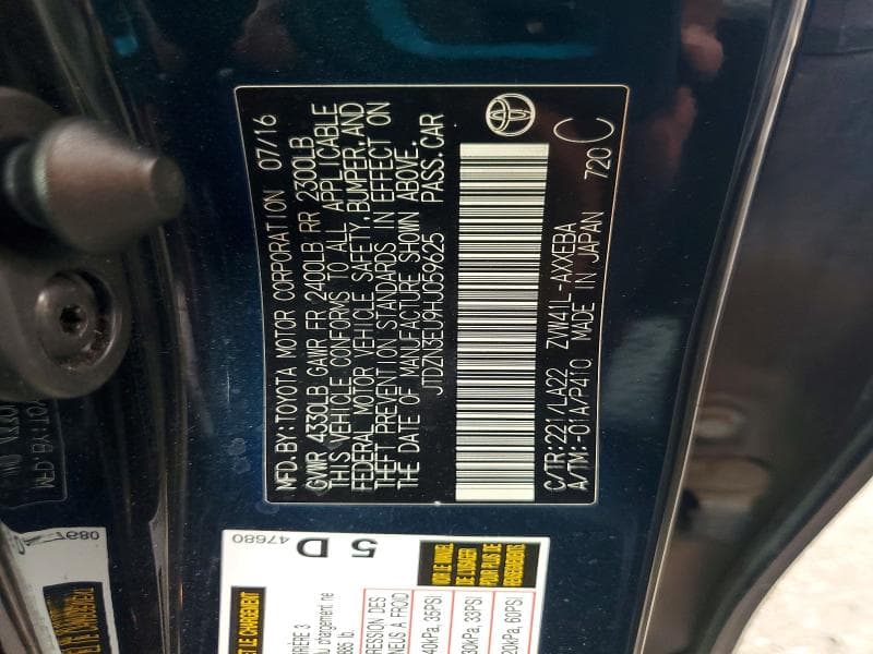 2017 TOYOTA PRIUS V TWO TWO 14