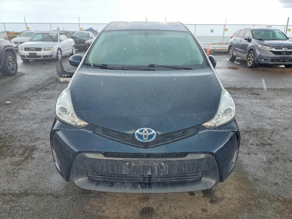 2017 TOYOTA PRIUS V TWO TWO 5