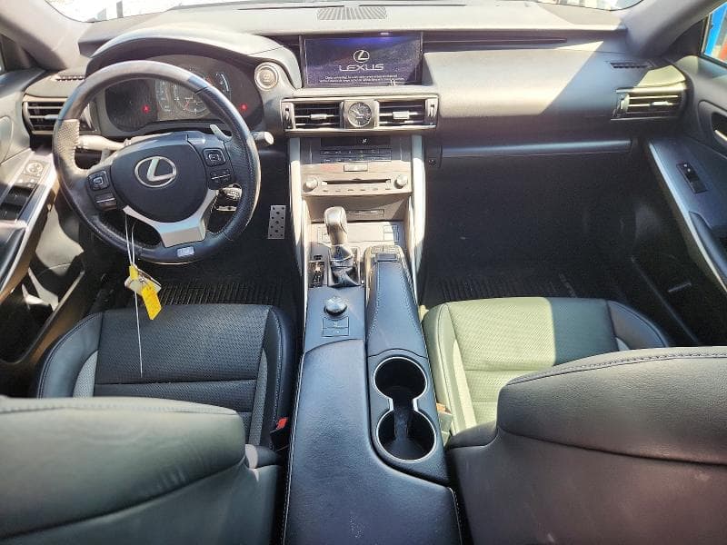 2020 LEXUS IS 300 F SPORT 8