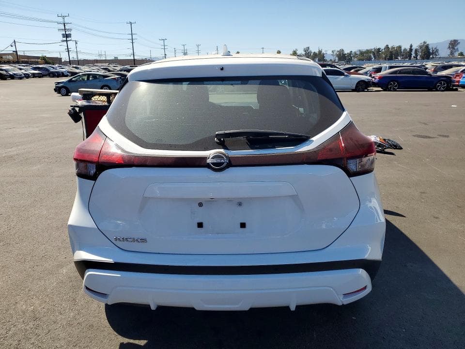 2024 NISSAN KICKS S 6