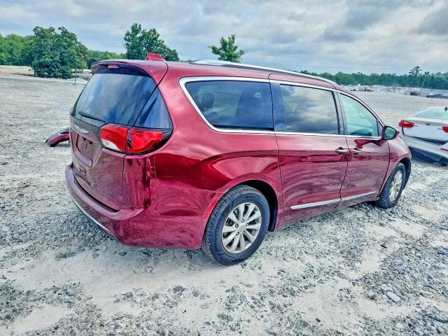 2019 CHRYSLER PACIFICA TOURING L 3