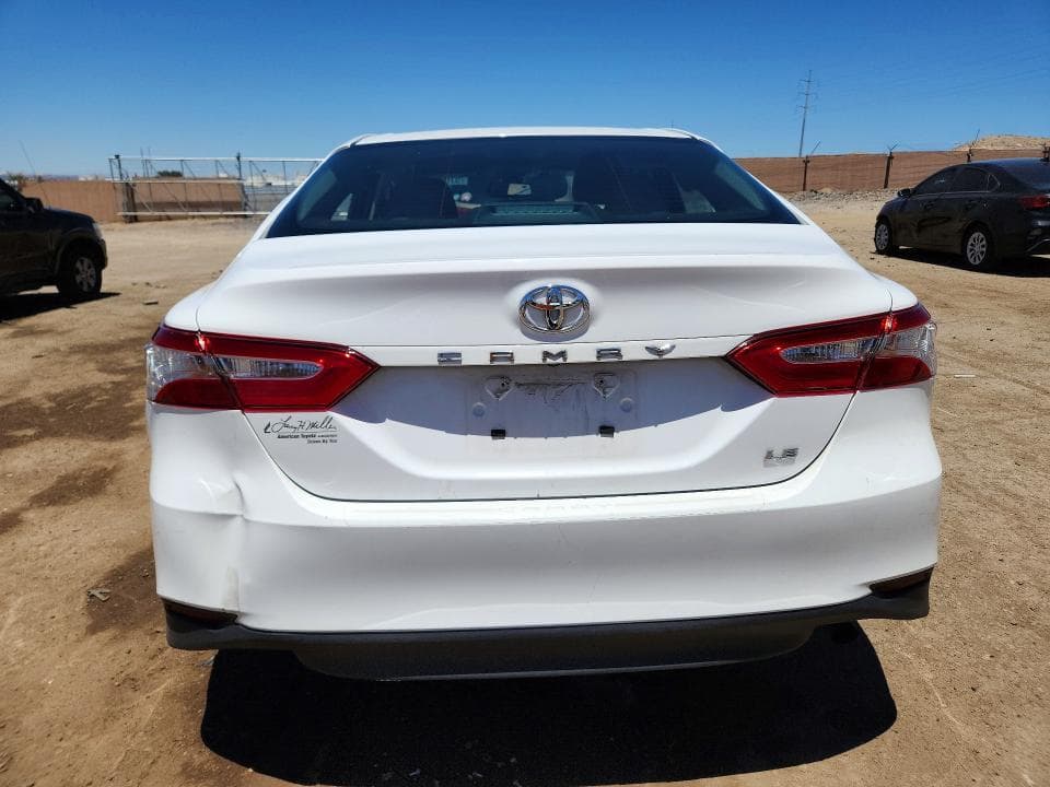 2018 TOYOTA CAMRY LE LE 6