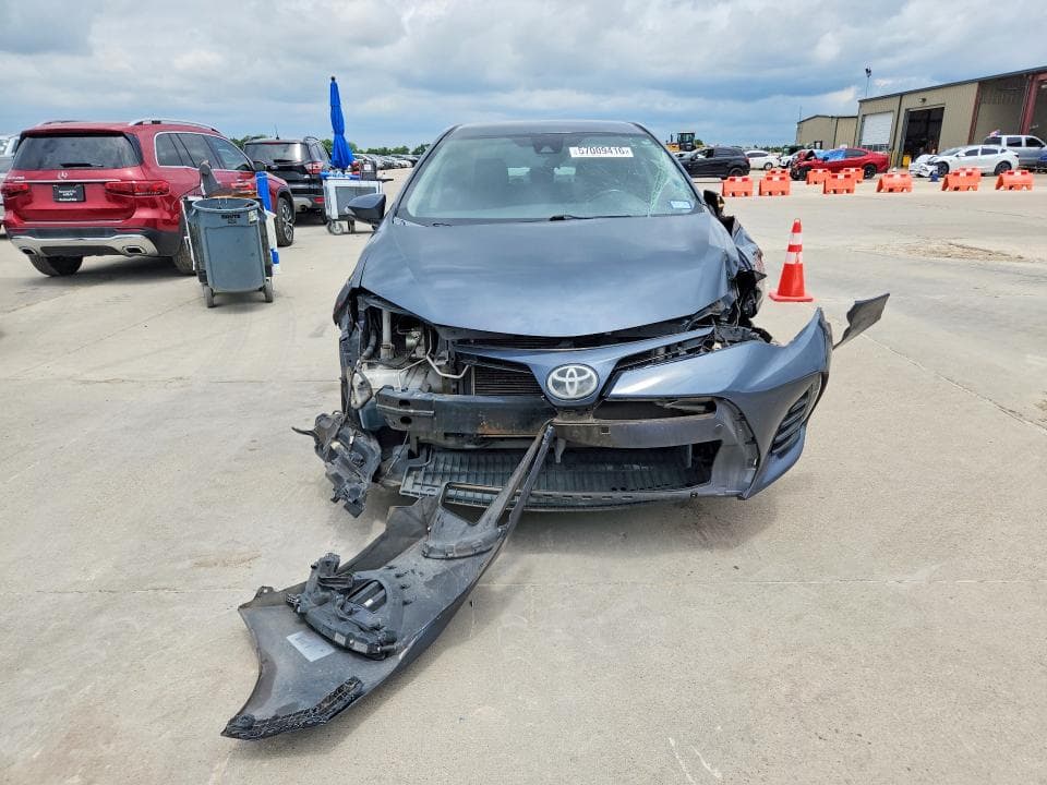 2017 TOYOTA COROLLA SE 5