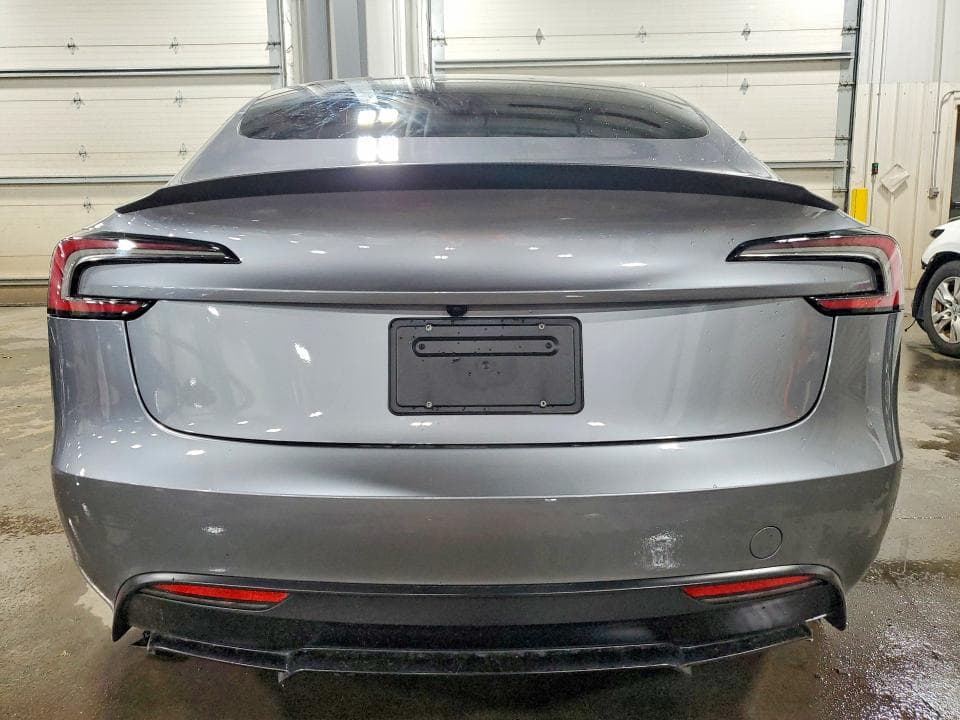 2025 TESLA MODEL 3 6