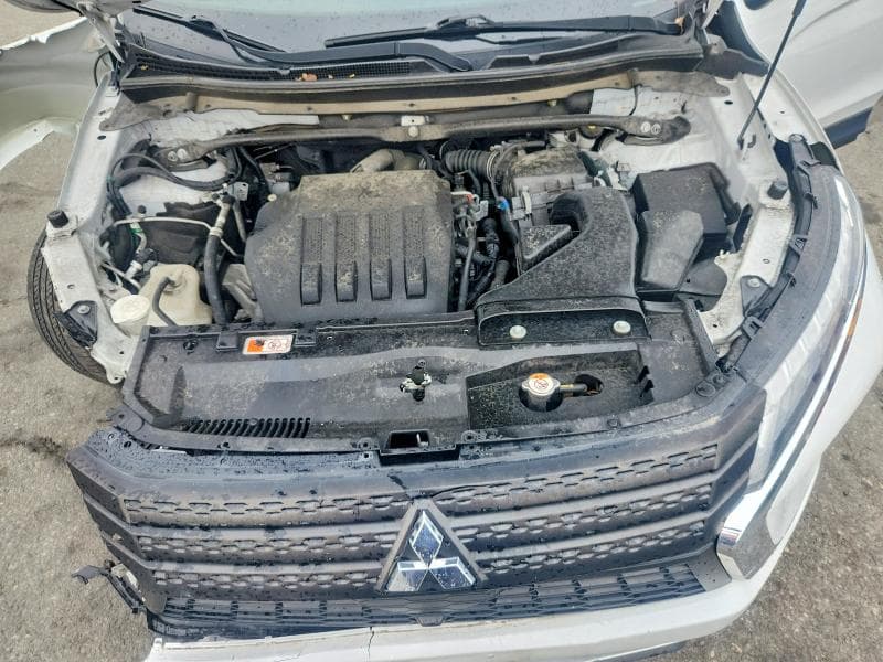 2022 MITSUBISHI ECLIPSE CROSS SE 11