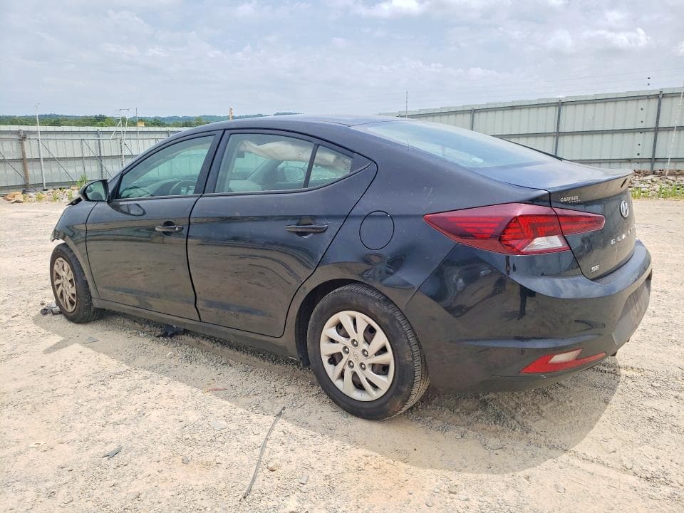 2019 HYUNDAI ELANTRA SE 2