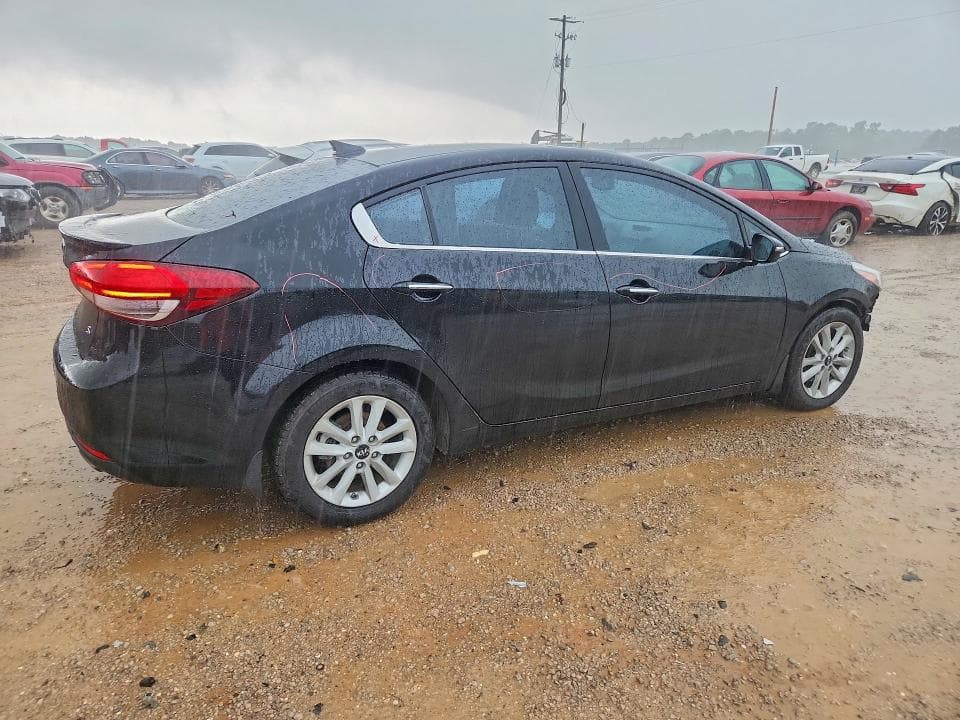 2017 KIA FORTE S S 3