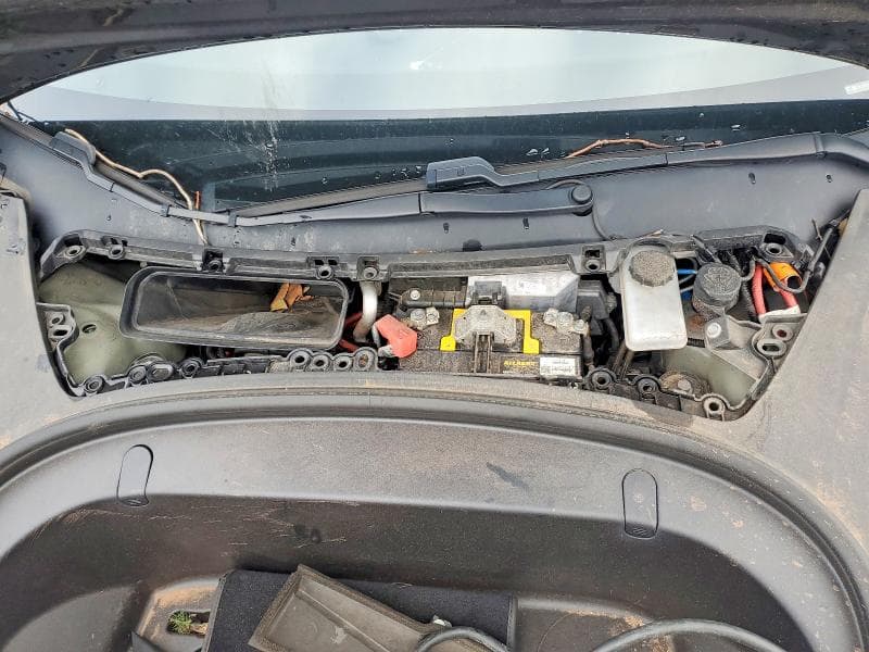 2018 TESLA MODEL 3 11