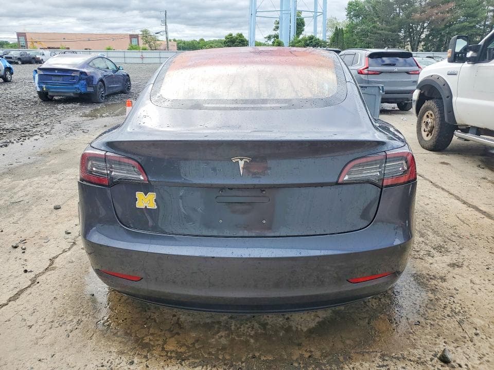 2018 TESLA MODEL 3 6