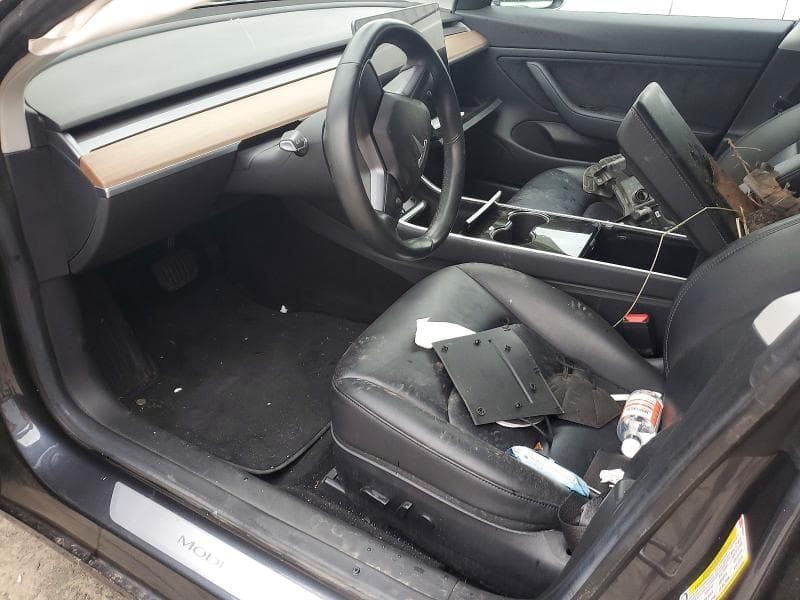 2018 TESLA MODEL 3 8