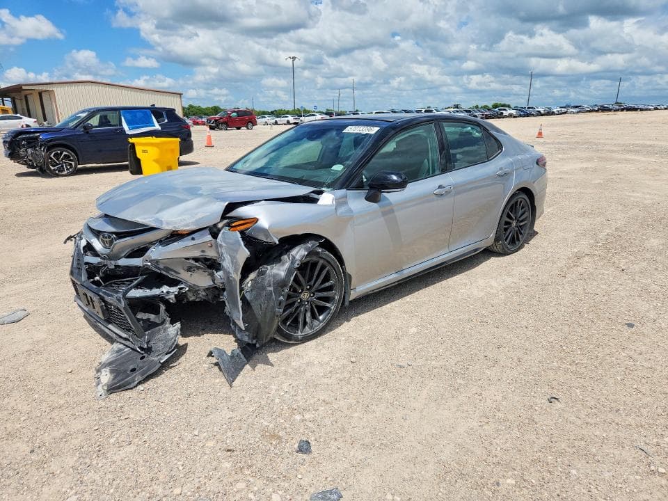 2024 TOYOTA CAMRY XSE V6 - 1