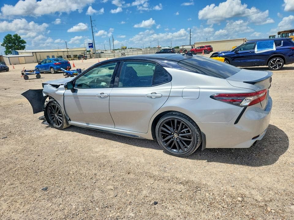 2024 TOYOTA CAMRY XSE V6 2