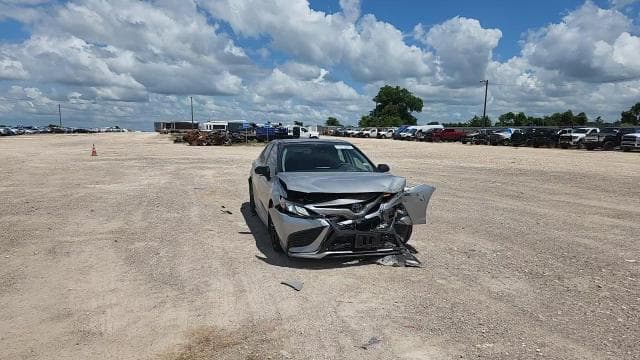 2024 TOYOTA CAMRY XSE V6 13