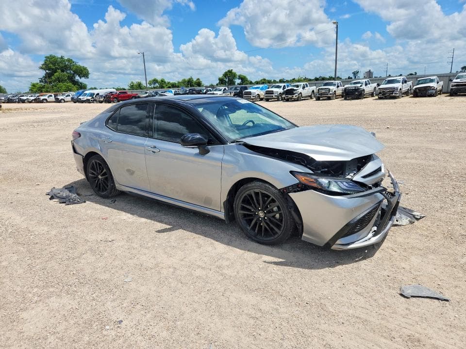 2024 TOYOTA CAMRY XSE V6 4