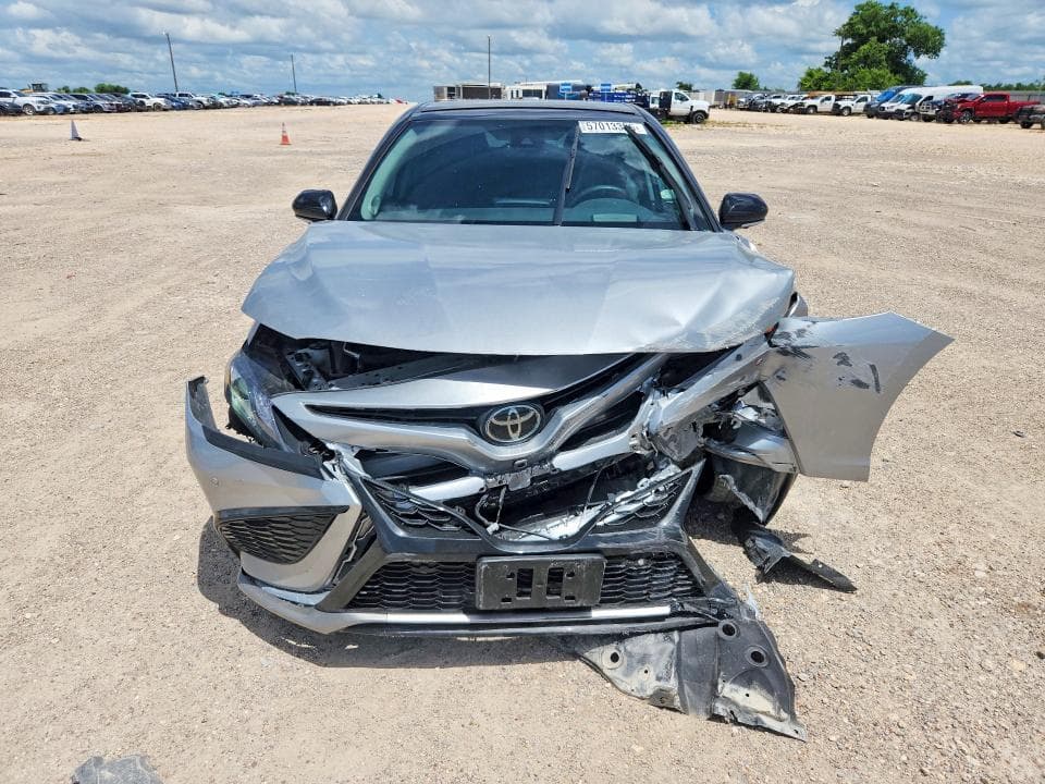 2024 TOYOTA CAMRY XSE V6 5
