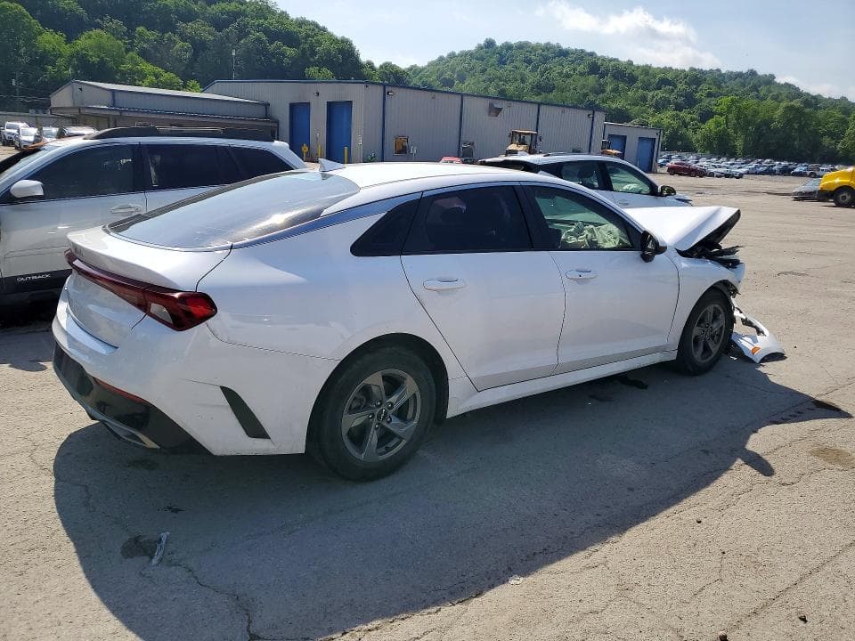2022 KIA K5 LXS 3