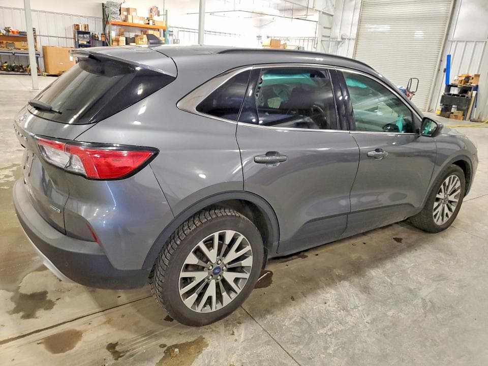 2022 FORD ESCAPE TITANIUM TITANIUM 3