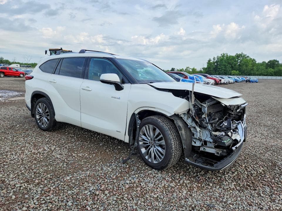 2020 TOYOTA HIGHLANDER HYBRID PLATINUM 4