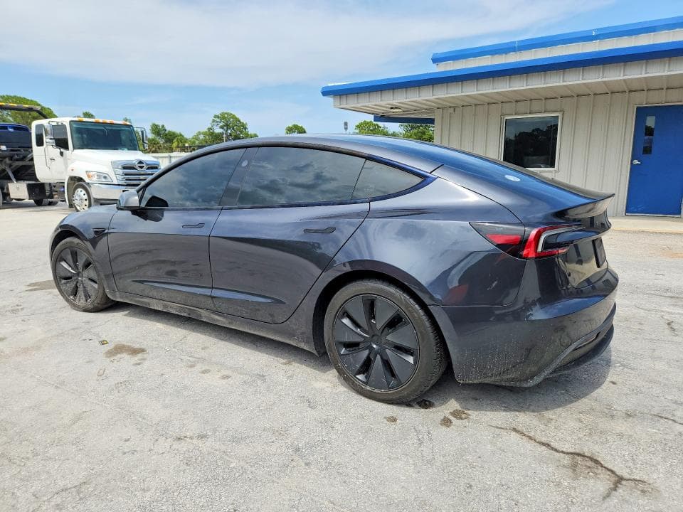 2025 TESLA MODEL 3 2