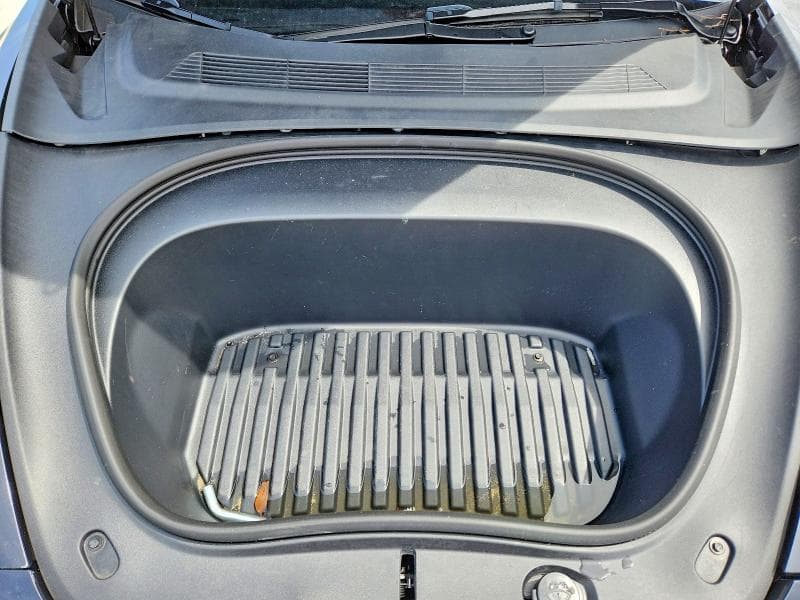 2025 TESLA MODEL 3 11