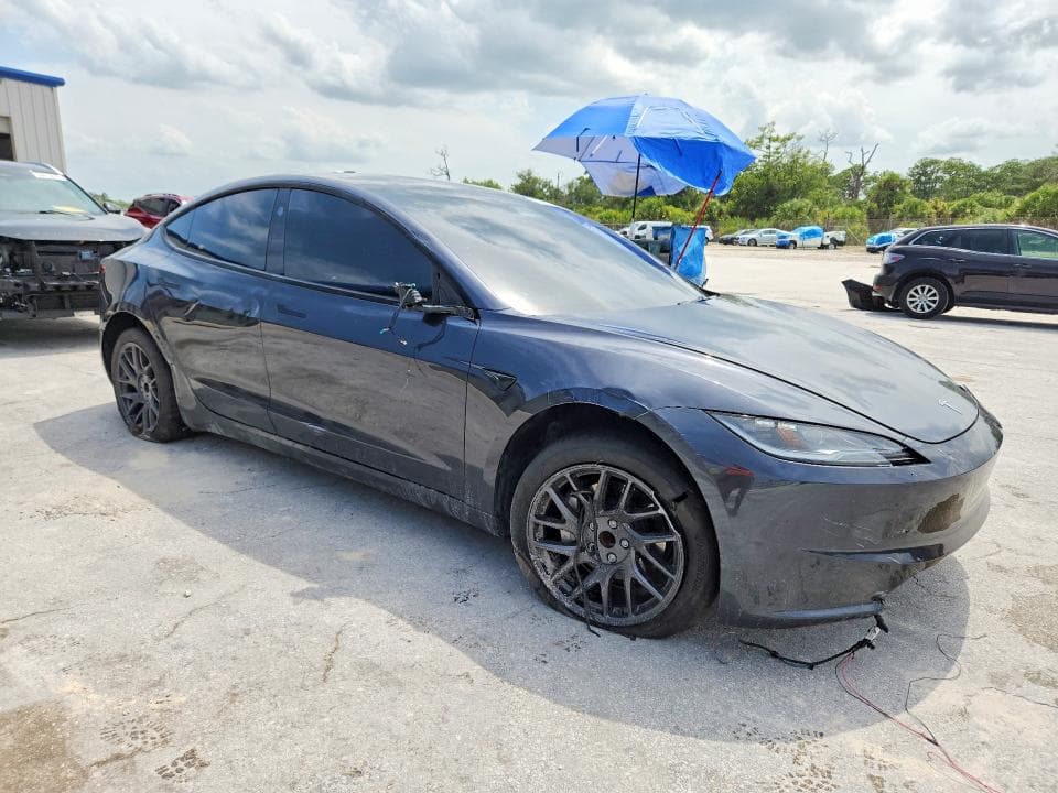 2025 TESLA MODEL 3 4