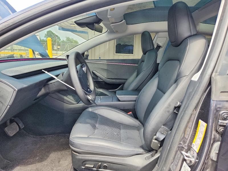 2025 TESLA MODEL 3 7