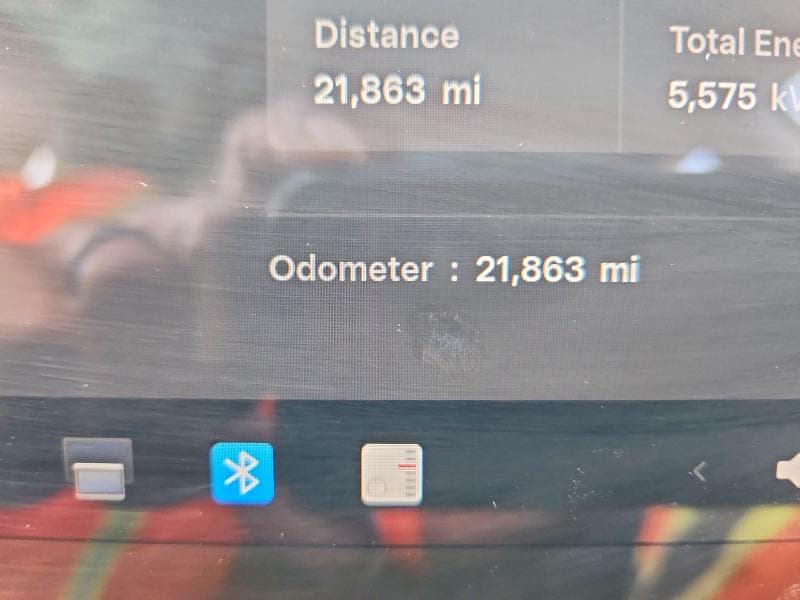 2025 TESLA MODEL 3 9