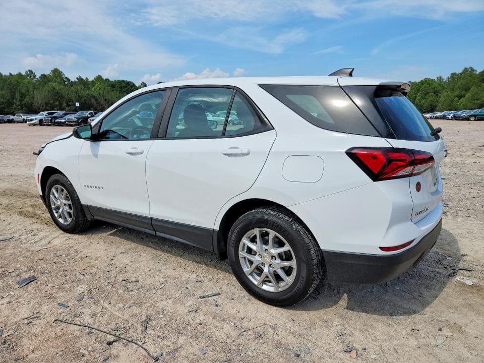 2022 CHEVROLET EQUINOX LS 2