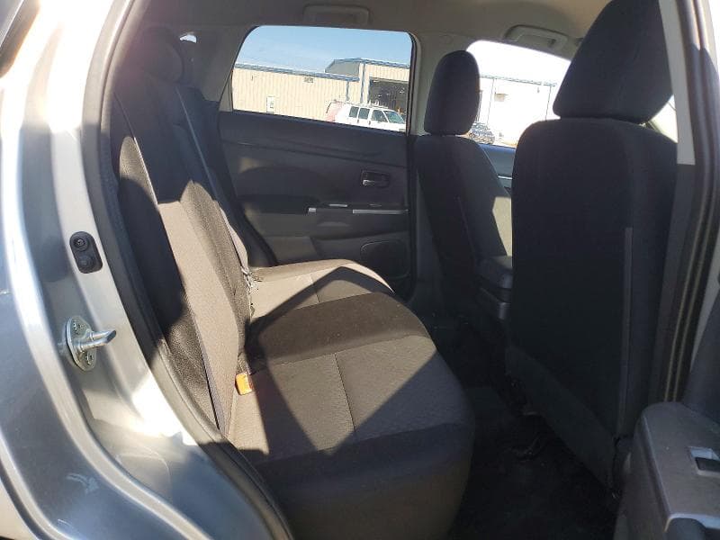 2019 MITSUBISHI OUTLANDER SPORT ES 11