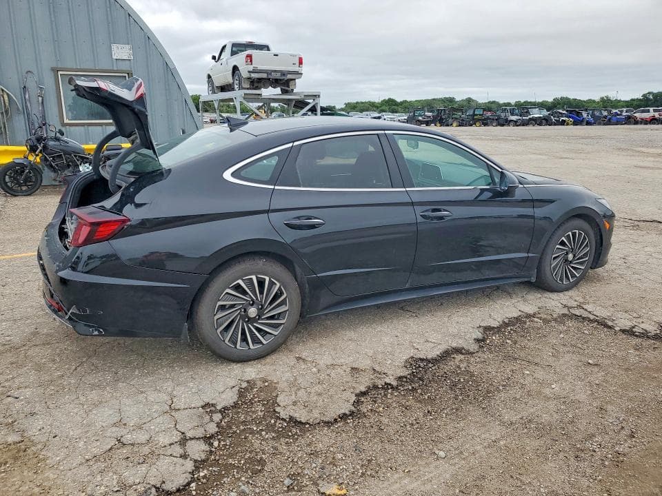 2022 HYUNDAI SONATA HYBRID SEL 3