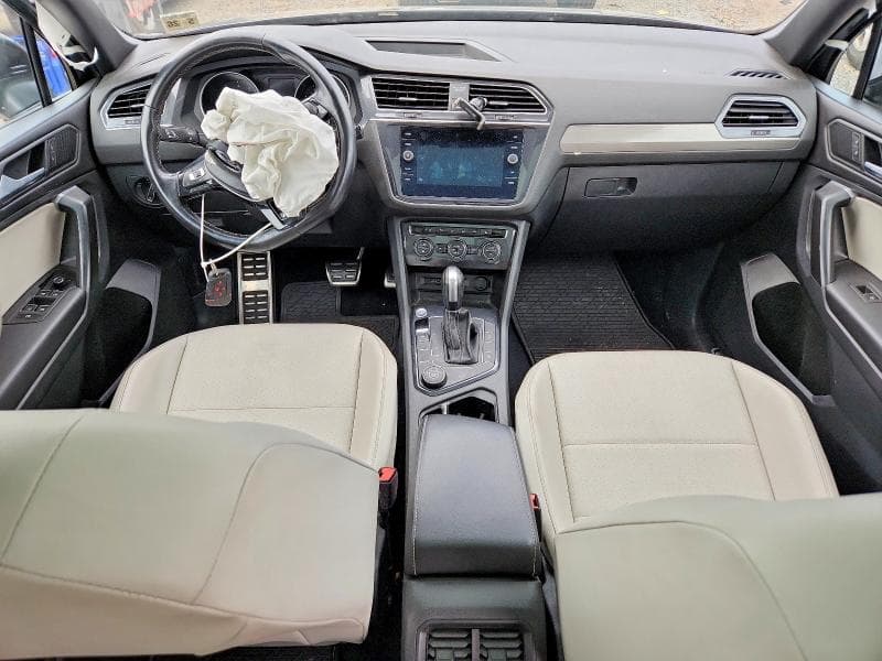 2021 VOLKSWAGEN TIGUAN SE SE 8