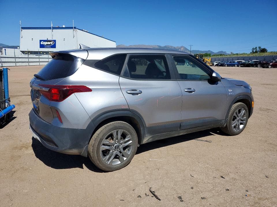 2023 KIA SELTOS LX 3