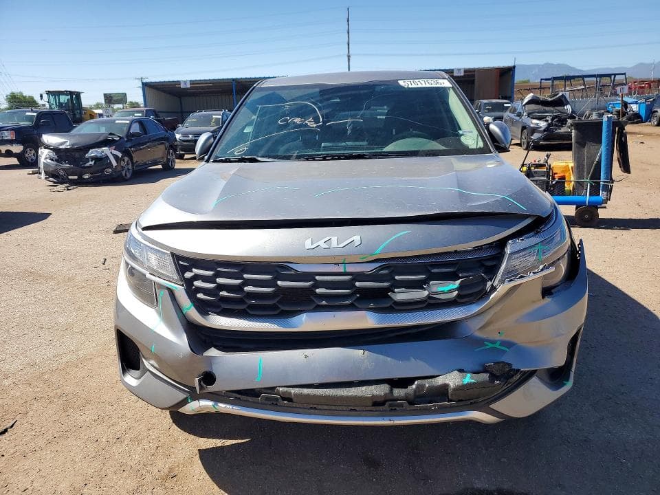 2023 KIA SELTOS LX 5