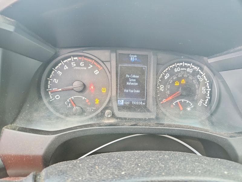 2019 TOYOTA TACOMA SR SR 9