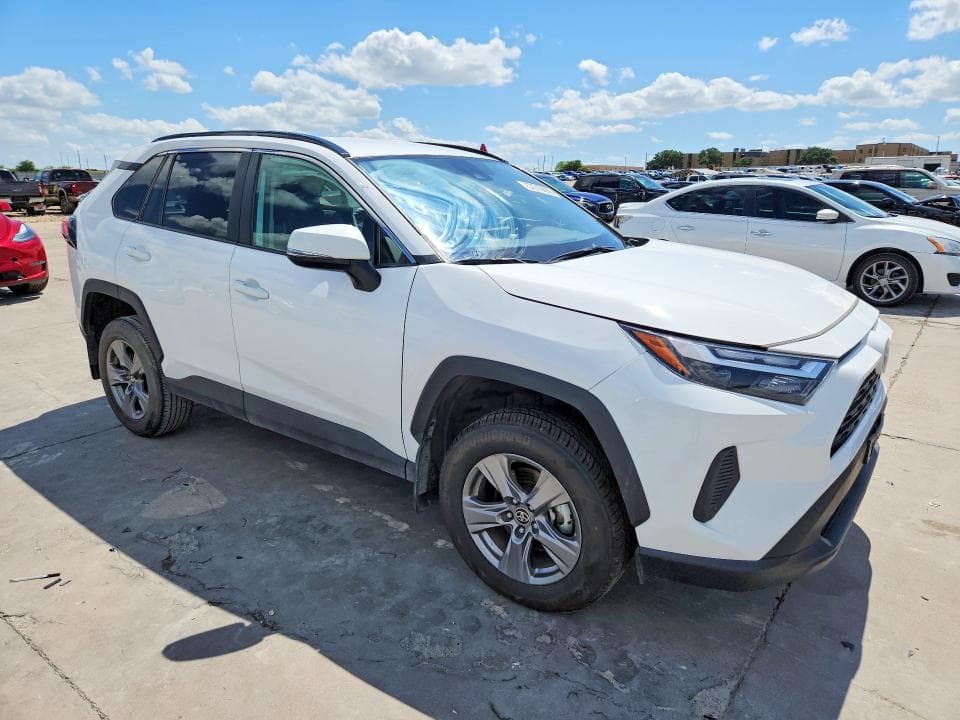 2024 TOYOTA RAV4 XLE XLE 4