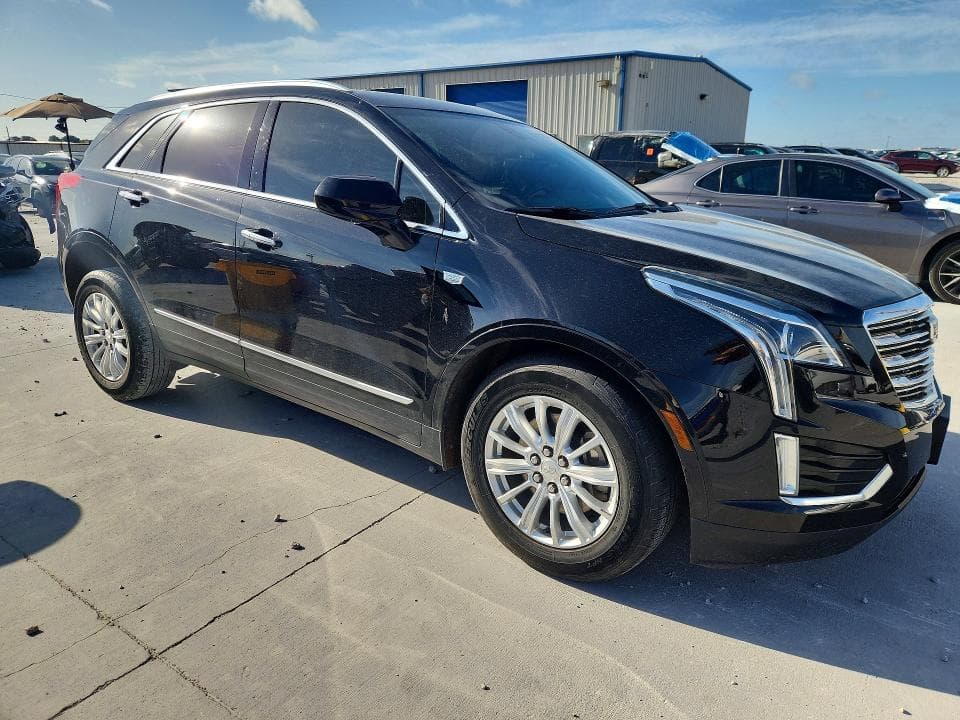 2019 CADILLAC XT5 4