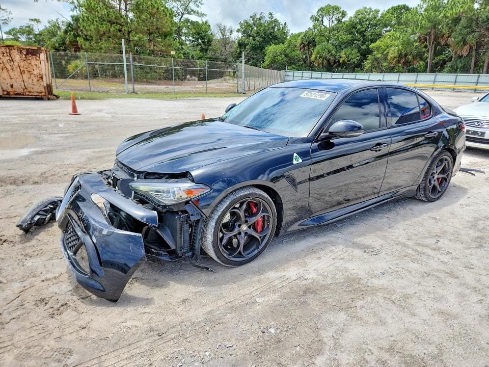 2017 ALFA ROMEO GIULIA QUADRIFOGLIO