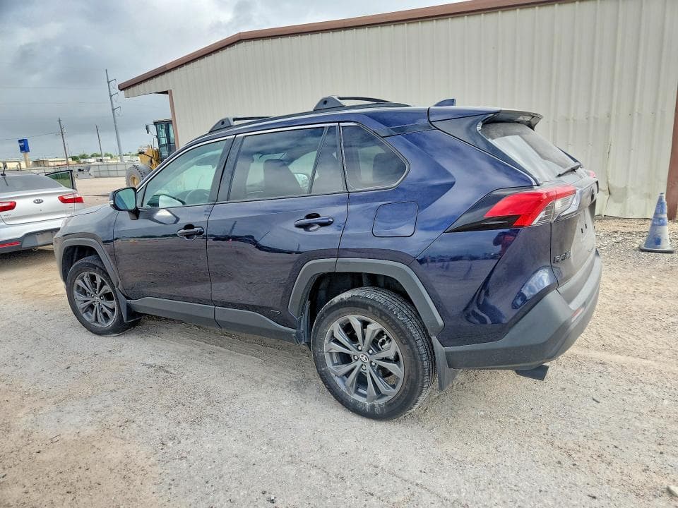 2024 TOYOTA RAV4 XLE PREMIUM 2