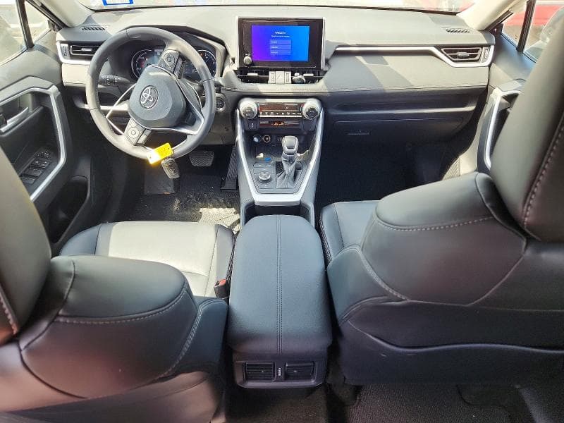 2024 TOYOTA RAV4 XLE PREMIUM 8