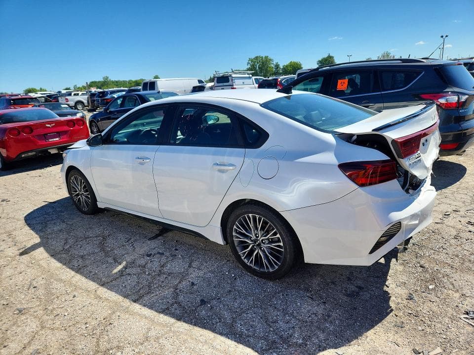 2023 KIA FORTE GT LINE 2