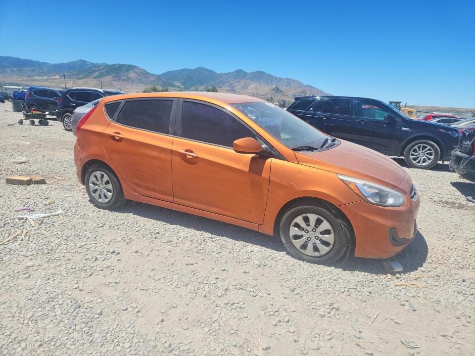 2017 HYUNDAI ACCENT SE SE 4