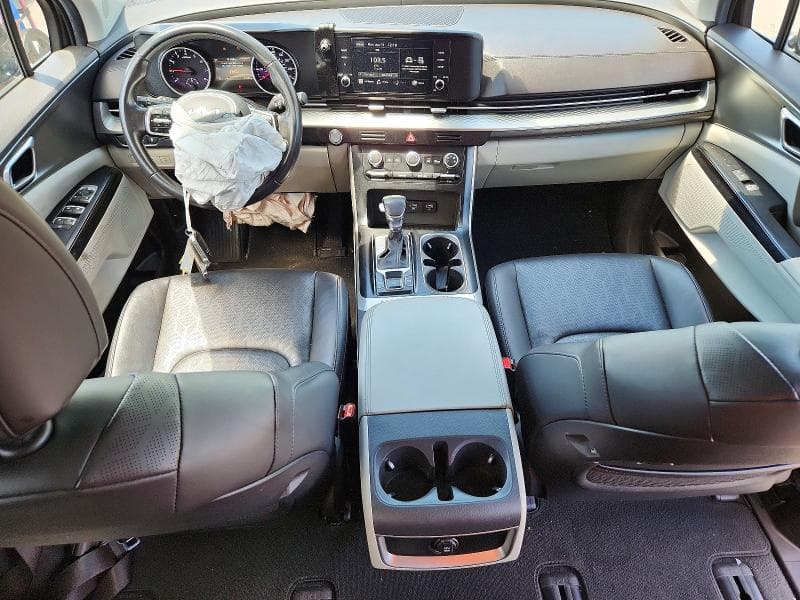 2022 KIA CARNIVAL LX 8