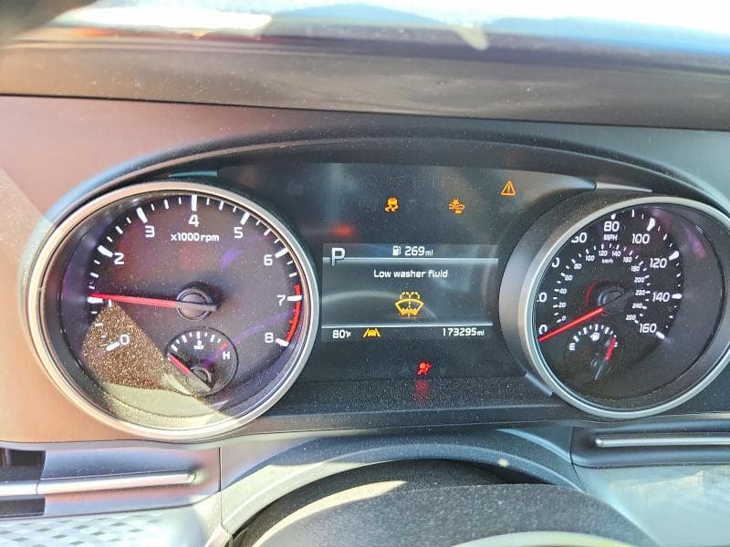 2022 KIA CARNIVAL LX 9